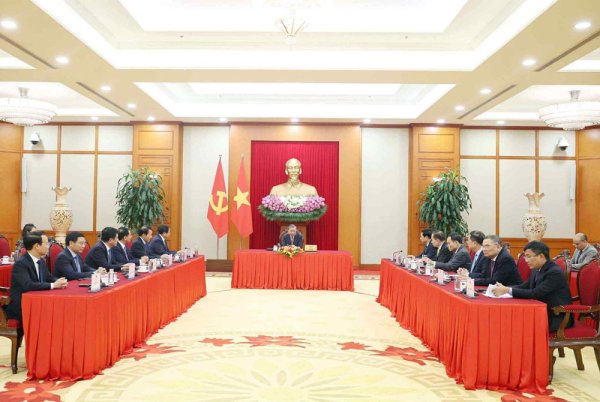 Cổ phiếu Việt Nam leo lên thuế quan của Hoa Kỳ