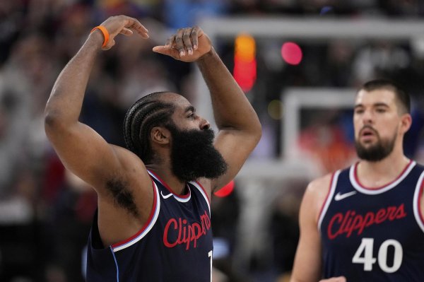 ‍Shams nói về Collins: Clippers muốn trang bị cho Harden một điểm đe dọa toàn diện