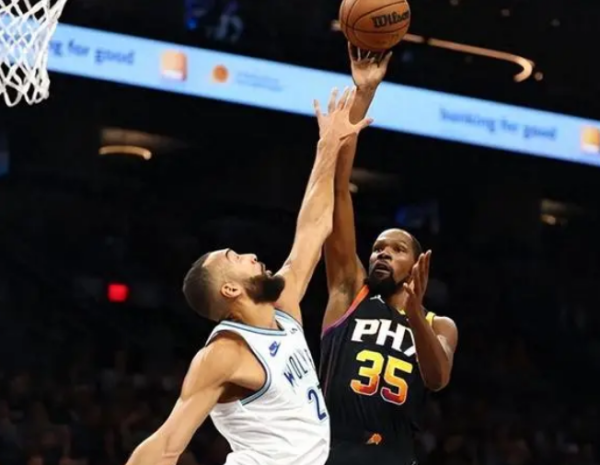 Suns đã kết thúc chuỗi chiến thắng 7 trận của Timberwolves, màn trình diễn trở lại của Booker là bắt