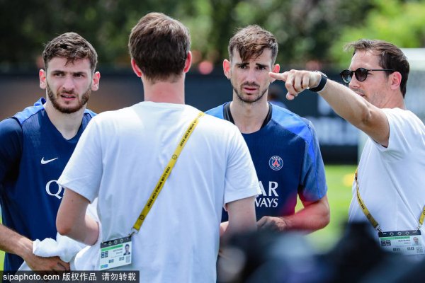 Cửa sổ mùa hè tập trung: Dấu hiệu Arsenal, Paris đối mặt với điều chỉnh phòng thủ